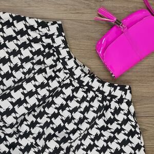 NWT Express white & black skirt sz 6